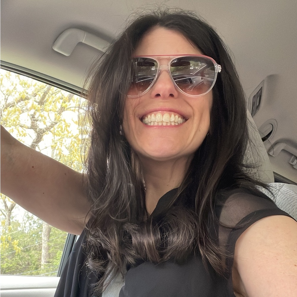 Meet your Posher, Elizabeth